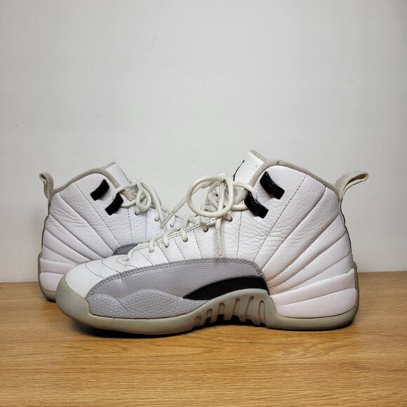 Nike Boys Air Jordan 12 510815-108 White Basketball Shoes Sneakers Size 4.5Y - Picture 6 of 9